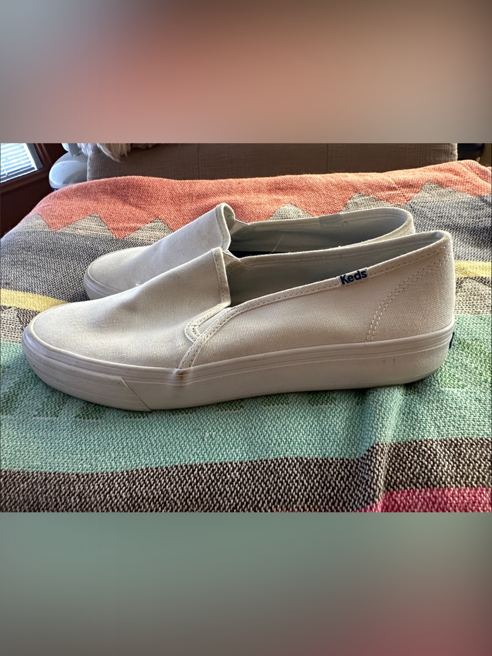 Keds Women’s Slip-On Canvas Sneakers in White 9.5 - Picture 2 of 6